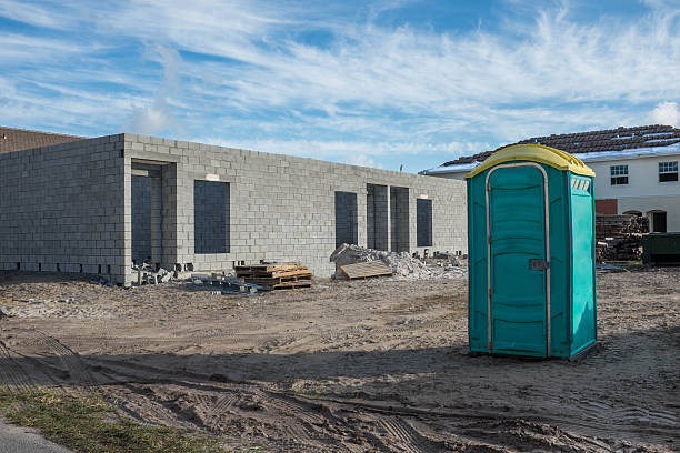 Best Portable bathroom rental  in Auburn, IN